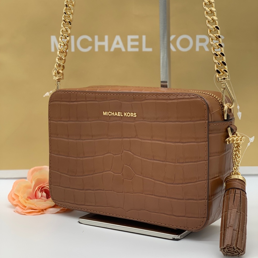 MICHAEL KORS MD CAMERA CROSSBODY BAG EMBOSSED LETR - Picture 12 of 16